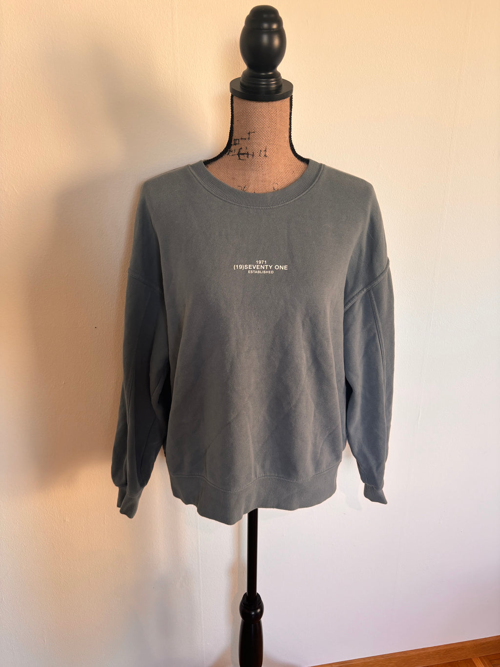 Vintage crewneck