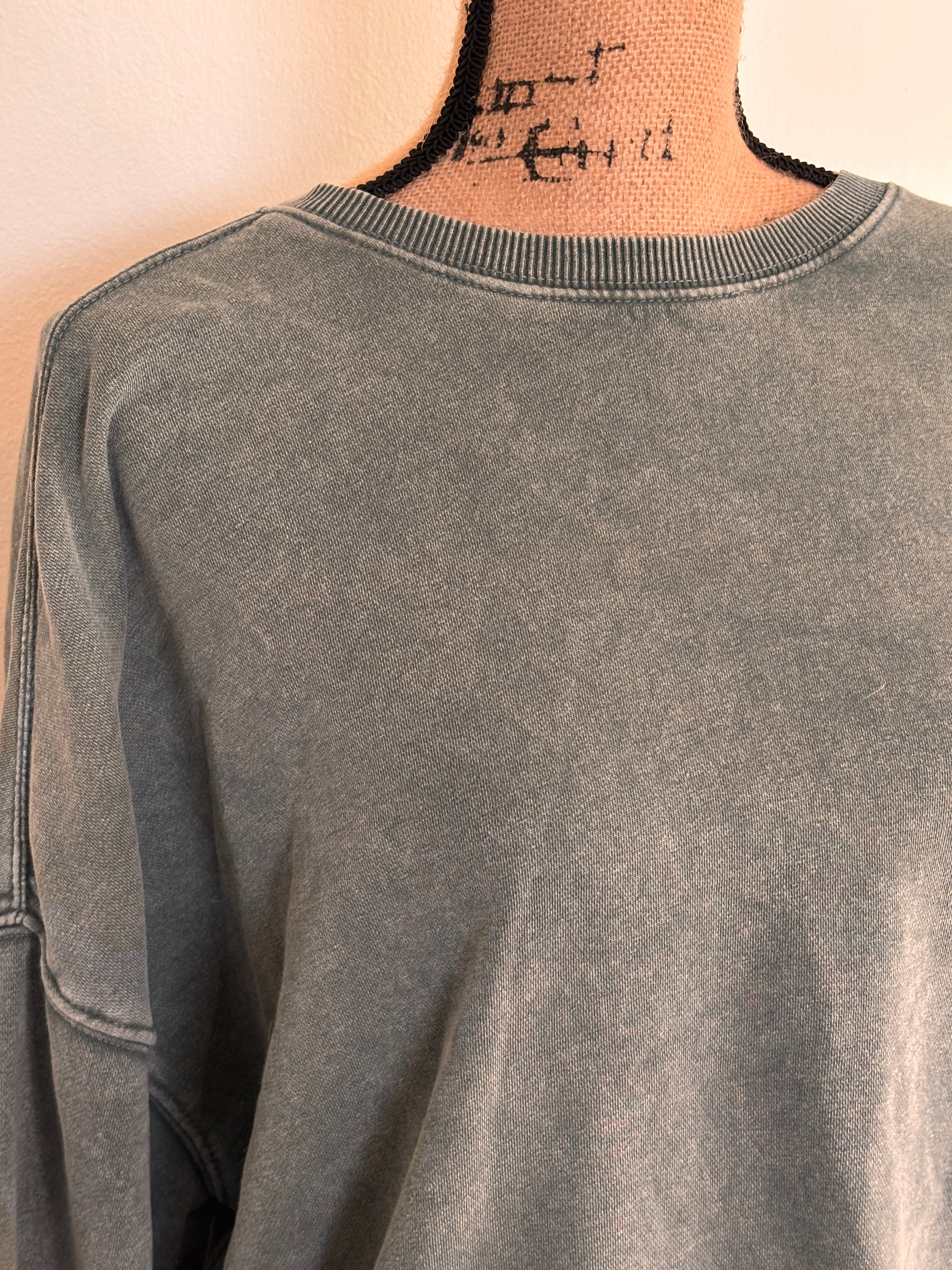 Grüner Oversize Pullover